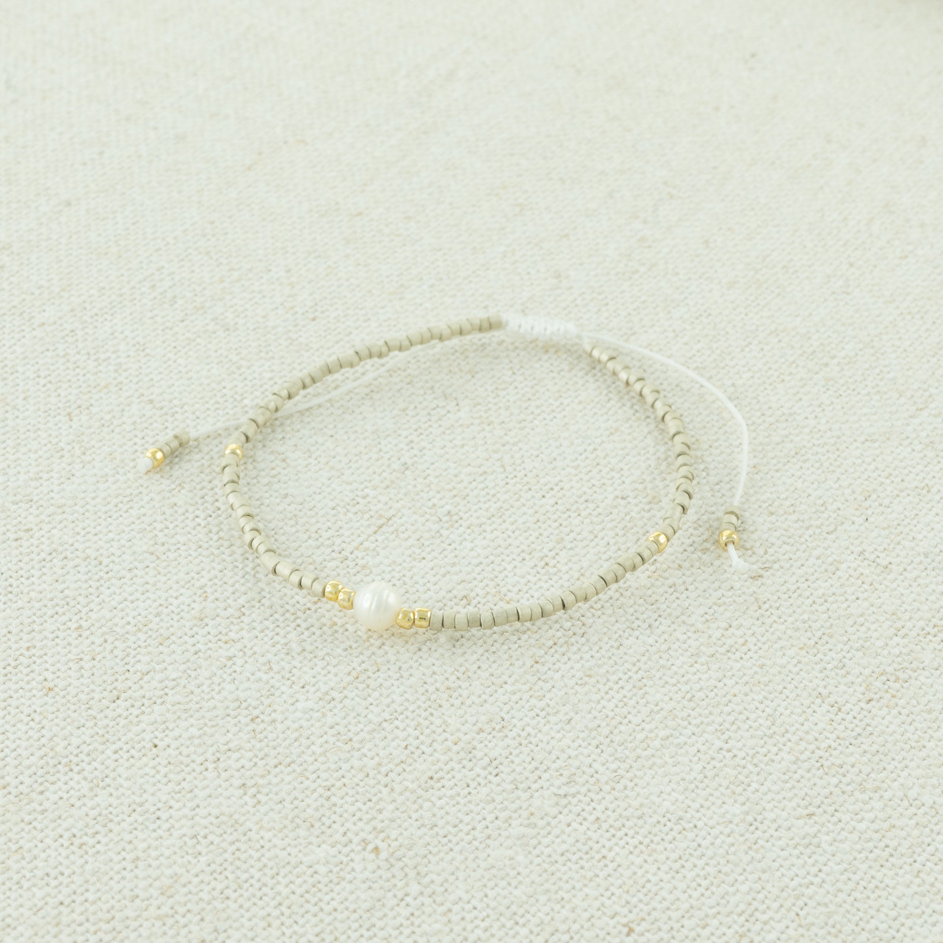 Pull Tie Bracelet